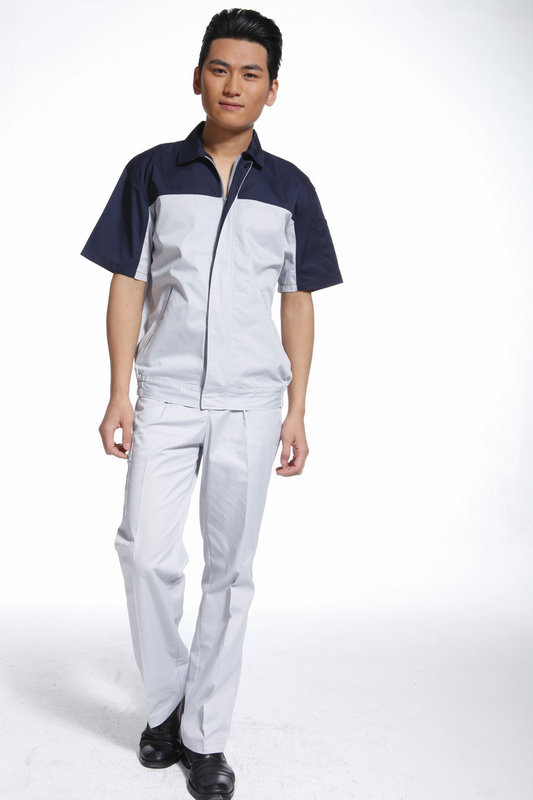 服裝定制加工廠家怎么選擇材料呢？以及加工廠家比較常見的材料有哪些